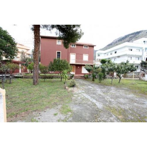 Villa indipendente al centro unica nel suo genere