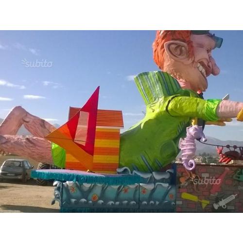 Carro allegorico di carnevale