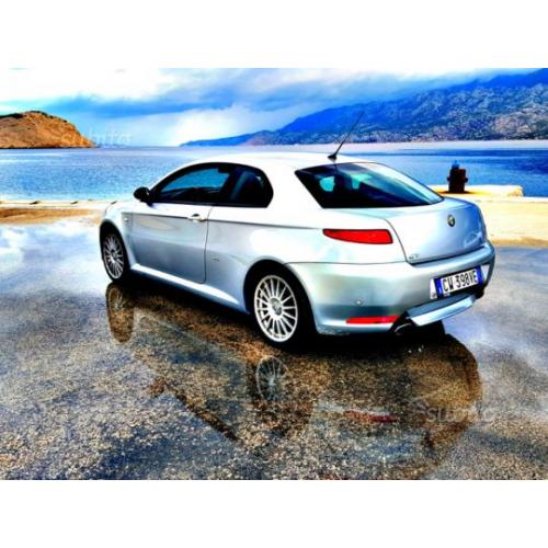 Alfa Romeo GT 1.9 JTD