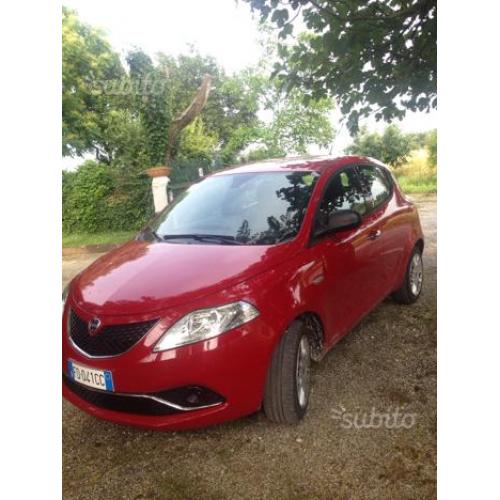 Nuova Lancia Ypsilon