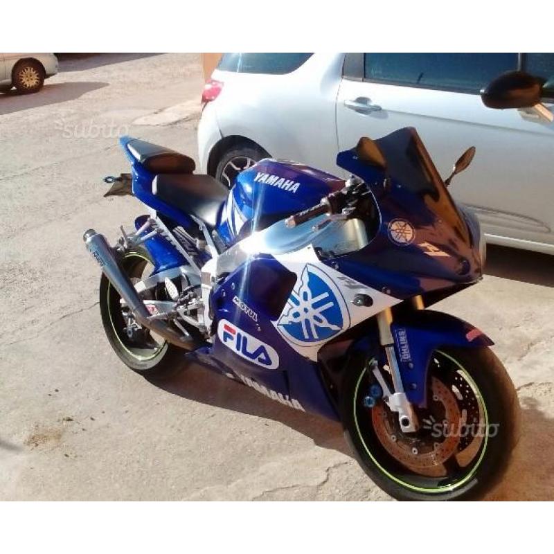 Yamaha YZF R1 - 2002