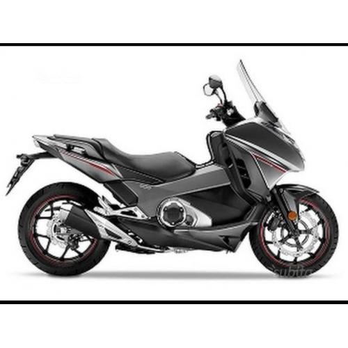 HONDA Integra 750 S