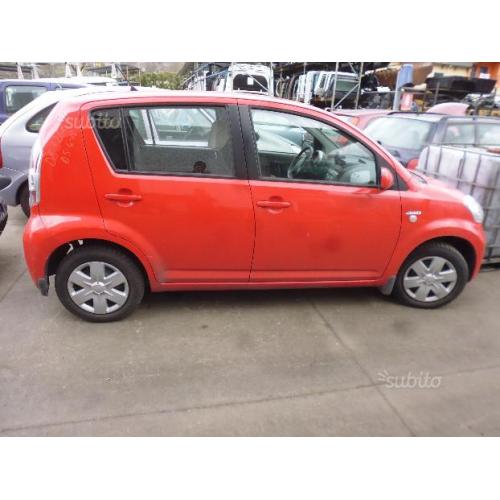 DAIHATSU SIRION 4WD 2007 ricambi