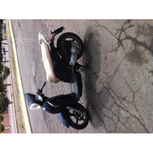 Aprilia Scarabeo 200 - 2009