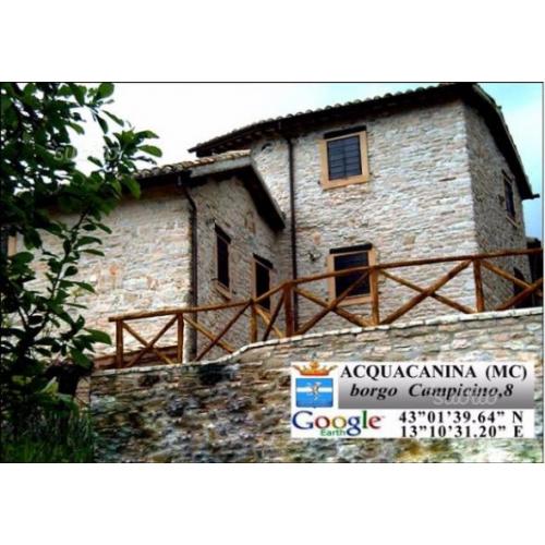 Casale con appartamenti Lago di Fiastra Sibillini