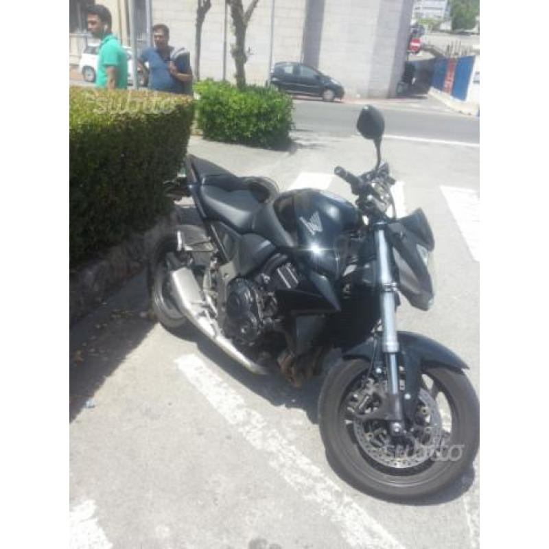 Honda cb1000r 2010