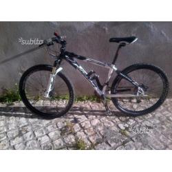 Mtb della fsa componentistica shimano deore xt