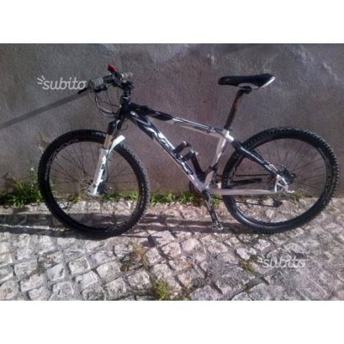 Mtb della fsa componentistica shimano deore xt