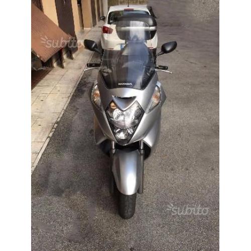 Honda Silver Wing 400 - 2006