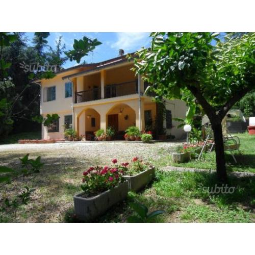Casa indipendendente in parco?