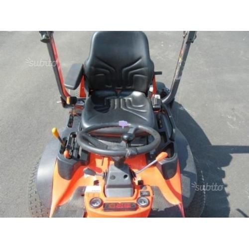 Trattorino taglia erba KUBOTA F3680