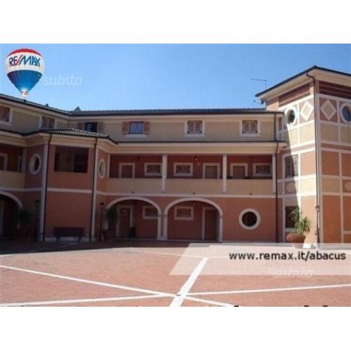 Appartamento a Bracciano, via delle rose, 2 locali