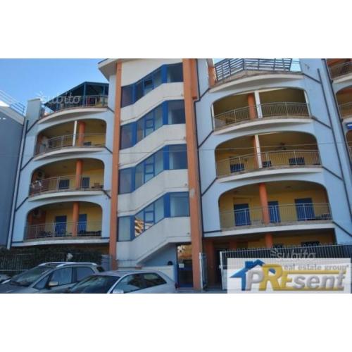 703 - appartamento piano terra a mt 150 dal mare