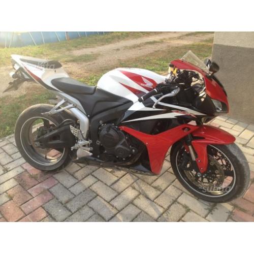 Honda cbr600rr '09