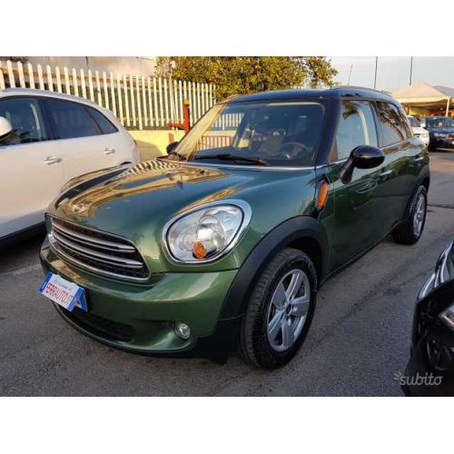 MINI Cooper D Countryman COOPER 1'6D 115CV CHILI P