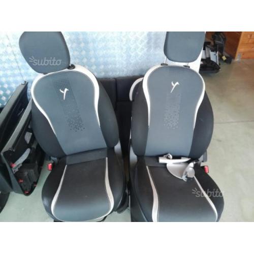 Tappezzeria completa per lancia y 2015