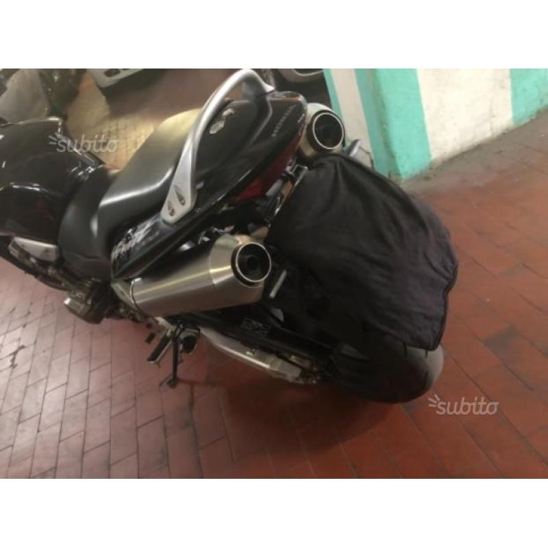 Honda Hornet 900 - 2002