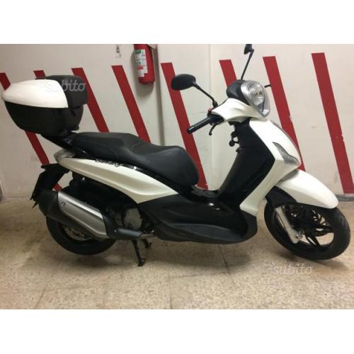 Piaggio Beverly 350 sport