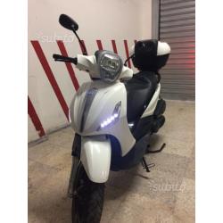 Piaggio Beverly 350 sport
