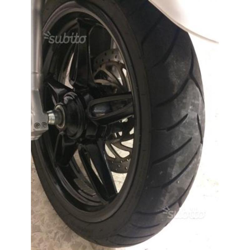 Piaggio Beverly 350 sport
