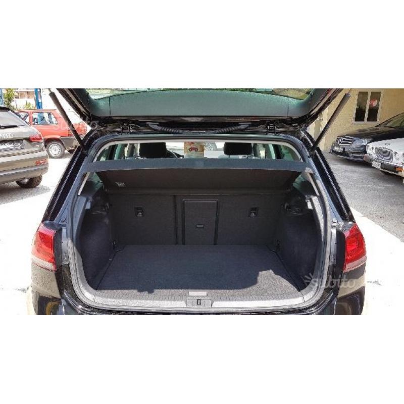 VOLKSWAGEN Golf 7ª serie Lounge - UnicoProp