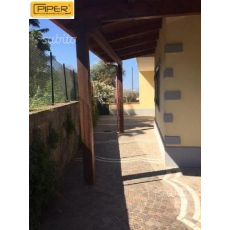 Villa a Schiera 160mq-Monterusciello
