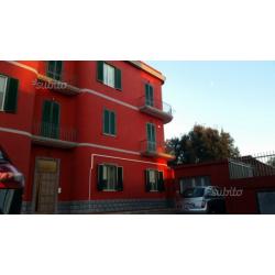 Trilocale ristrutturato arco felice centro