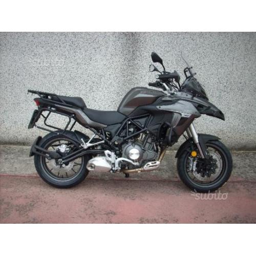 Benelli TRK 502